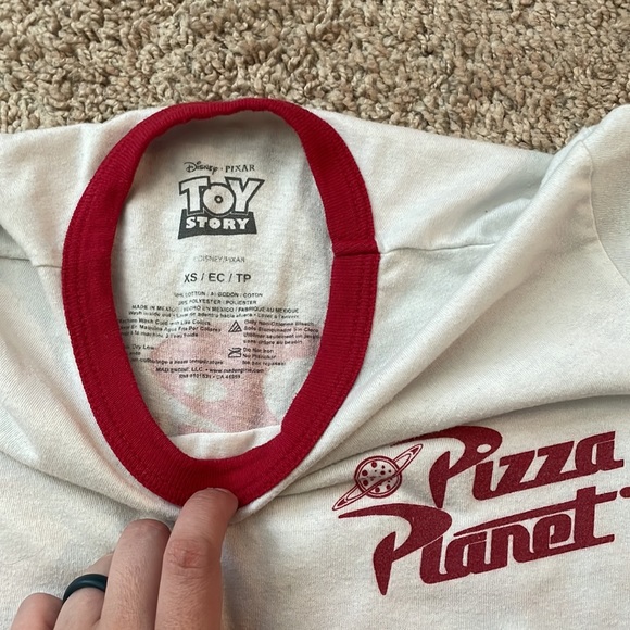 Pizza Planet 🍕 Toy Story t-shirt (XS) - Picture 4 of 4